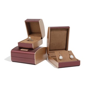 Custom High end gold border jewelry packaging box brushed <b>leather</b> ring pendant <b>bracelet</b> box jewelry box arched jewelry box - Product Image 4