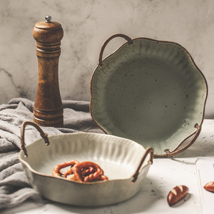 Assiettes en Céramique Rétro Rustiques avec Poignées en Corde Anti-Brûlure 21cm – Bols <span class=keywords><strong>de</strong></span> Service Polyvalents Durables pour la Restauration Gourmet - Product Image 1