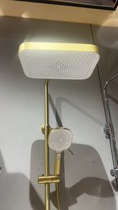 Équipement de douche de salle de bain de conception nouvelle, pomme de douche pluie cascade, système de réglage à touches de piano mural - Product Image 3