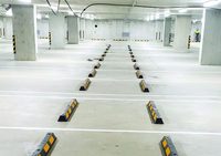 Butée de stationnement en caoutchouc durable noir et jaune de 1650 mm, conforme aux normes australiennes et néo-zélandaises, pour parkings