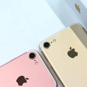 Восстановленный б/у мобильный телефон 7, 32 ГБ, с цветным дисплеем, LTE, GSM, бывший в употреблении, ОС iOS - Product Image 1