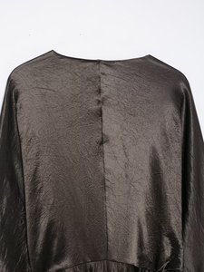 KAR&OT ZA <span class=keywords><strong>Abito</strong></span> Midi Elegante da Donna <span class=keywords><strong>in</strong></span> <span class=keywords><strong>Raso</strong></span> a <span class=keywords><strong>Maniche</strong></span> <span class=keywords><strong>Lunghe</strong></span> con Scollo a V, Nuova Collezione Primavera 2026 - 9780063 - Product Image 6