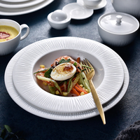 Ensemble de vaisselle en porcelaine de vie moderne vaisselle d'hôtel lavable au lave-vaisselle vaisselle en céramique approuvée par le FDA pour les cuisines commerciales