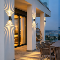 Lampe murale solaire LED carrée étanche Dingdian pour extérieur, éclairage mural chaud, éclairage haut et bas, décoration murale pour jardin, villa, maison
