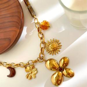 Collar Retro Exagerado de Acero Inoxidable para Mujer, Collar de Cuentas de Resina con Dijes de Flores, Accesorios - Product Image 3