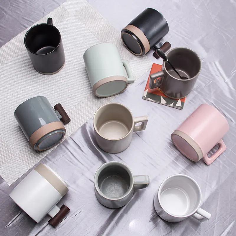Taza de café de cerámica de té japonés para niños, taza de leche con tapa y mango, negra, blanca, rosa, marrón, caqui, logotipo personalizado diy