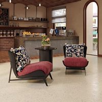 Fauteuil de loisirs vintage mi-siècle en velours floral multifonctionnel et ergonomique, avec pieds en bois sculpté, rouge bordeaux rétro, pour salon