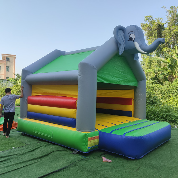 Trampoline éléphant 4x4x35