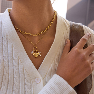 Collana J&<span class=keywords><strong>D</strong></span> Minimalista con Ciondolo a Cuore, Croce e Perla in Zirconia Cubica, Catena in Acciaio Inox Placcato <span class=keywords><strong>Oro</strong></span> 18K, Regalo per San Valentino per Donne - Product Image 4