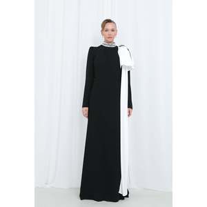 Vestido de Noche Negro Modesto para Mujer Puane con Elegante Detalle de Cuello de Perlas y Accesorio de Lazo Chic para Ocasiones Especiales - Product Image 2