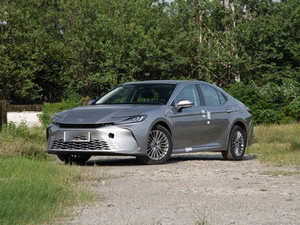 <span class=keywords><strong>โต</strong></span><span class=keywords><strong>โย</strong></span><span class=keywords><strong>ต้า</strong></span> แคมรี่ 2.0 ลิตร ไฮบริด ดีลักซ์ พวงมาลัยซ้าย เบาะหนัง ภายในสีเข้ม ระบบควบคุมความเร็วอัตโนมัติ ล้อแม็ก R17 - Product Image 2