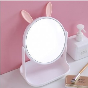 <span class=keywords><strong>Espejo</strong></span> Cosmético Redondo Plegable de Doble Cara <span class=keywords><strong>con</strong></span> Iluminación para Escritorio de Hogar y Dormitorio Estudiantil - Product Image 5