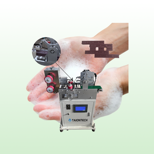 Nouvelle ligne de production de barre de blanchisserie entièrement automatique 100-300 kg/h extrudeuse de <span class=keywords><strong>savon</strong></span> de fabrication solide de toilettes d'hôtel - Product Image 1