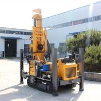 Foreuse mobile pour puits d'eau montée sur camion, profondeur de forage 180m-260m, capacité de forage 260m