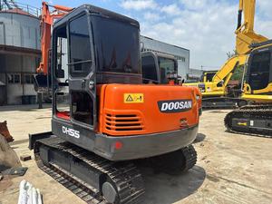 Mini excavatrice utilisée de DOOSAN DH55 fabriquée en CORÉE DU SUD moteur original d'ISUZU 5 tonnes DH60 DH140 DH150 - Product Image 2