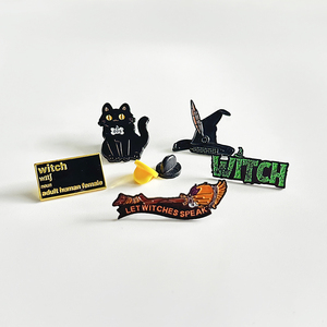 Épingles personnalisées en émail chat volant broches de balai magique chat noir insignes de revers artisanat en métal épingles en émail chat volant artisanat en métal - Product Image 3