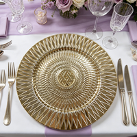 Assiettes de présentation de luxe 13 pouces pour mariage, en plastique PP doré, motif personnalisé, durables et réutilisables, pack de service pour dîner, modèle 2026 très apprécié des utilisateurs