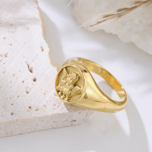 Anillos Vintage Resistentes al Agua y al Deslustre, de Buena Calidad, Chapados en Oro PVD de 14k y 18k, Anillo de Acero Inoxidable 316L con Diseño de Moneda para Mujer - Product Image 2