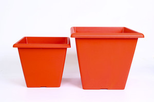Vente en gros de pots de plantes carrés en plastique de 3 couleurs, design conique, surface lisse, gris, blanc, orange, pour jardin, balcon, taille 28 cm - Product Image 5