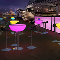 Vente chaude Multicolore Lumineux En Métal Haute Jambe Table Ronde Bar Table Extérieure Étanche En Plastique Table