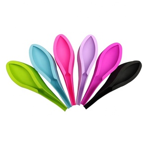 Xách tay tái sử dụng Silicone nữ nơi để tiểu cho cắm trại du lịch đứng hiện đại Thiết kế với cảm biến tính năng khách sạn đi tiểu ngoài trời - Product Image 1