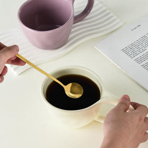Grandes tasses en céramique simples et créatives avec poignées, grande capacité, pour le petit-déjeuner et le café - Product Image 4