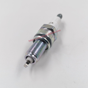 Nueva Bujía de Iridio Platino Láser CR8EA9 CR8EA-9 3521 para Motocicleta - Product Image 3