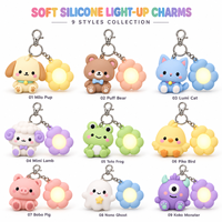 Porte-clés en caoutchouc PVC souple 3D mignon style anime, personnalisé avec fonction veilleuse, figurine de dessin animé pour les départements et supermarchés - Vente en gros