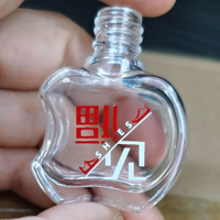 Bouteilles de parfum pour voiture en verre en forme de pomme suspendues de 10 ml, flacons diffuseurs de parfum vides de 6 ml, flacons de parfum suspendus pour voiture de 5 ml