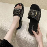 Pantoufles de Plateforme à la Mode Populaires en Gros pour Femmes, Chaussures d'Extérieur, Claquettes Décontractées et Sandales Plates pour Femmes