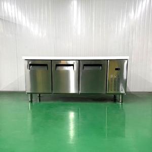 Commercial Three-door Stainless Steel Workbench, Kitchen Dining Table, <b>Freezer</b>, Counter, Direct Cooling, and Digital Control - Product Image 4