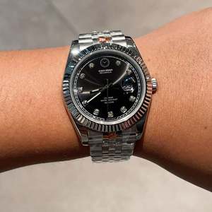 Montre-bracelet en acier inoxydable avec verre saphir lumineux de qualité supérieure, mouvement automatique 3235, montres mécaniques pour hommes, 40 mm - Product Image 6