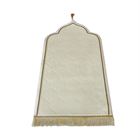 Tapis de prière musulman en polyester épais et doux, antidérapant, 65x115cm, pour la maison, la chambre à coucher/le salon, cadeau de l'Aïd, décoration à pompons, cadeau pour la fête des mères