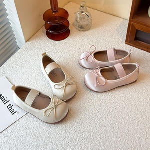 Scarpe da Principessa per Bambine con Fiocco Decorativo, Suola Morbida Antiscivolo, Punta Rotonda, Comode Scarpe in Pelle per Bambini Piccoli, Primavera Autunno - Product Image 1
