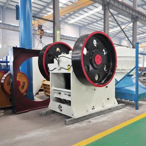 Trituradora de Piedra Profesional Tipo Alligator, Equipo de Trituración de Alta Resistencia para Uso en la Industria Minera y de la Construcción - Product Image 1