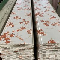Panel de Pared de PVC Laminado Económico, Color Madera, Falso Techo de PVC, Impresión de Azulejos, Estampado en Caliente, Panel de Techo de PVC Blanco Puro Cromado