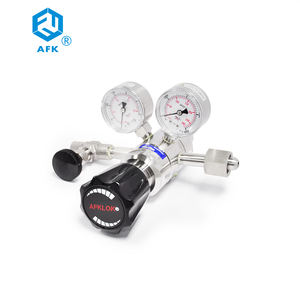 Regulador de Alta Presión de <span class=keywords><strong>Gas</strong></span> Especial de Doble Etapa de Alta Precisión con Manómetro CGA540, Entrada 4000 psi, Salida 300 psi - Product Image 1