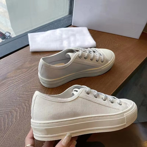 Top Quality Flat Designer Sneakers Women Fashion Cloth Shoes Breathable Mesh Fabric Women Casual Shoes Walking Style Shoes Man - Product Image 2