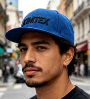 Casquette Street Fashion 6 Panneaux à Visière Plate en Polyester avec Sangle Réglable, Logo Brodé 3D, Unisexe, Style Hip Hop Décontracté pour l'Extérieur