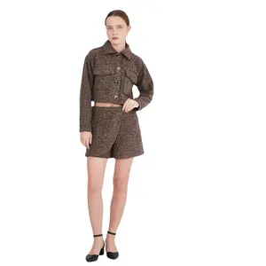 Ensemble jupe et veste multicolores avec short Boucle Tissu Ensemble jupe et veste multicolores avec short Snap Detail Set