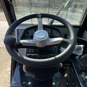 Chariot télescopique YCMG multi-usage avec moteur Perkins, certifié CE ISO EURO5, capacité de 3 tonnes, portée de 7 m, 4 roues motrices, pour terrains accidentés - Product Image 5