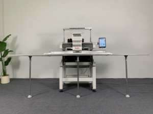 Machine à broder professionnelle BL-1201E à tête unique, 12/15 aiguilles, extra large 500x1200mm - Product Image 2