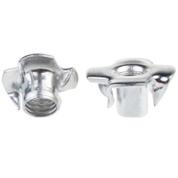 Tuerca en T DIN1624 de 4 Puntas M4 M6, Tuerca de Inserción de Cuatro Garras de Acero Galvanizado con Recubrimiento de Zinc, Clase 4.8, para Muebles y Carpintería