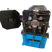 Machine de formage de tubes carrés pour gouttières, contrôle entièrement automatique, vitesse de production élevée, engrenage/PLC/roulement/moteur central