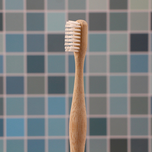 Set di Spazzolini da Denti in Bambù Organico con Setole Extra Morbide per Uso Quotidiano Familiare - Product Image 5