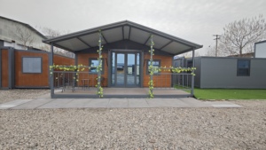 E-PREFAB 2 <span class=keywords><strong>Maison</strong></span> conteneur extensible de luxe à 3 chambres avec balcon pour la vie de <span class=keywords><strong>famille</strong></span> - Product Image 6