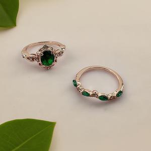 UGood Ensemble de bagues multicolores pour fêtes ajoute un style chic à votre mode - Product Image 4