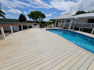 Revêtement de <span class=keywords><strong>terrasse</strong></span> en <span class=keywords><strong>bois</strong></span> composite Wpc personnalisé en relief creux imperméable à l'eau Soild 3d gaufré Co Extrusion pour piscine extérieure - Product Image 2