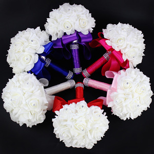 Bouquet de mariée créatif Drea, bouquet de mariée blanc, roses artificielles, fleurs de mariage, bouquet de mariée élégant - Product Image 1
