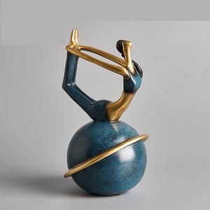 تمثال يوجا منحوت يدويًا ومرسوم يدويًا ومصقول من الراتنج، بتصميم رياضي، مع حصيرة غير قابلة للانزلاق، للديكور المنزلي والتحف - Product Image 5